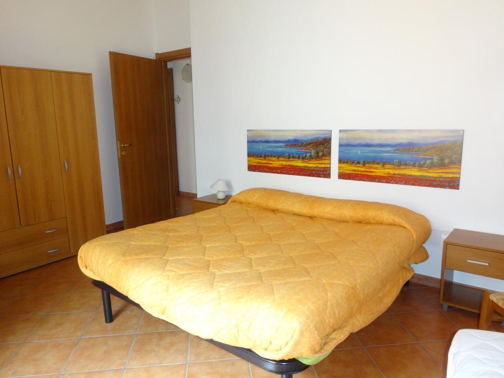 Hysnara Affittacamere Isnello Exterior foto